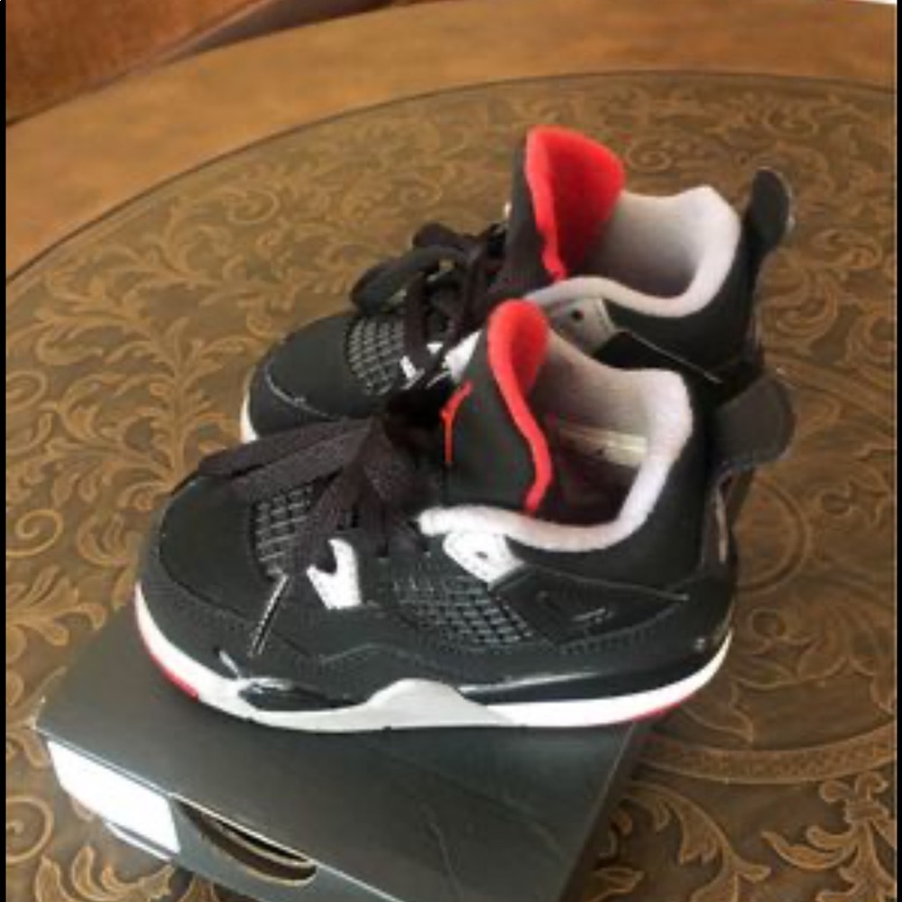 Jordan 4 retro toddler Sz 6 used
